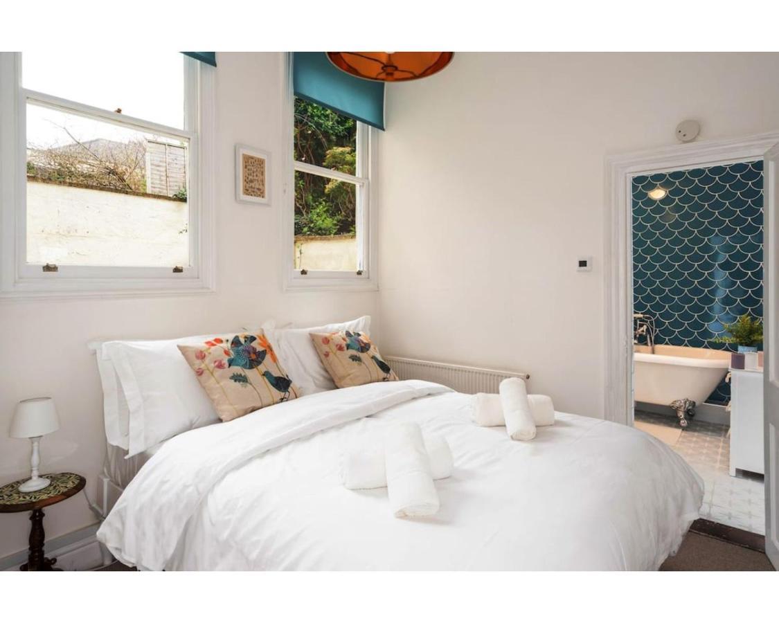 15 Vineyards Street Apartment Bath Exterior photo