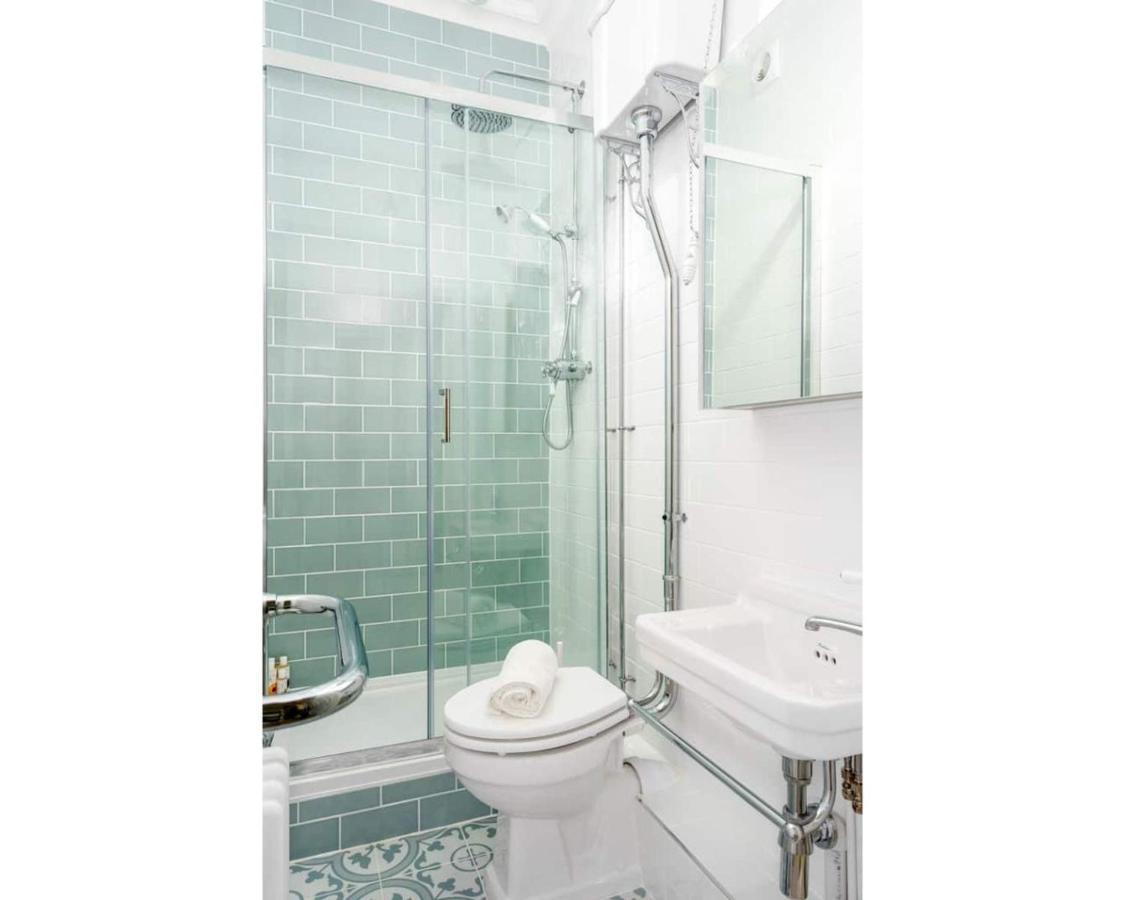 15 Vineyards Street Apartment Bath Exterior photo